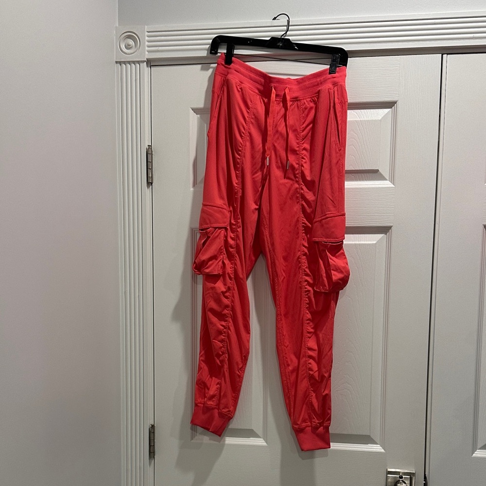 Lululemon Dance Studio Relaxed-Fit Mid-Rise Cargo Jogger Small
